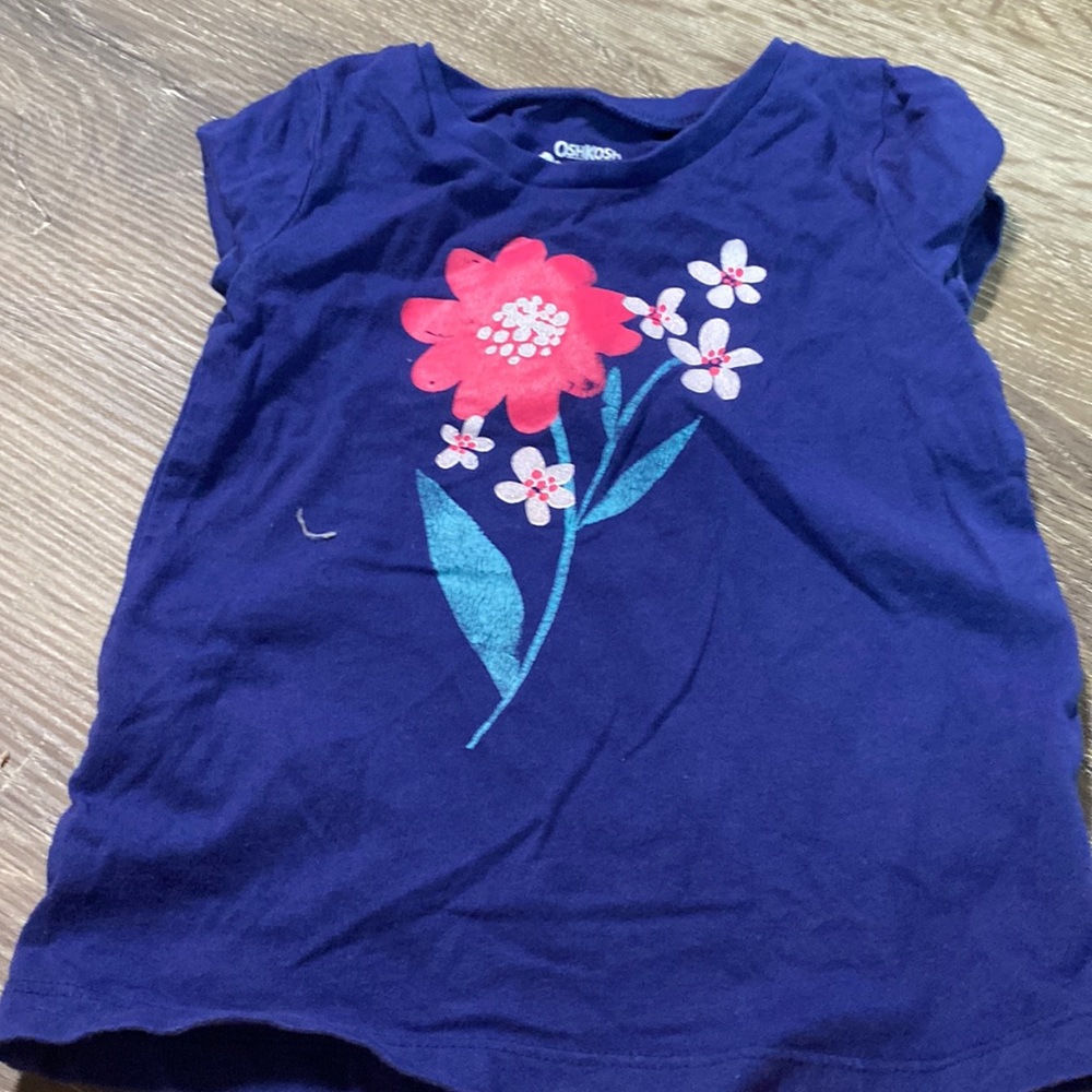 Oshkosh size 18m shirt
